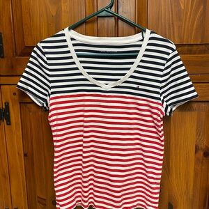 10/10$  10 (4-5$) items for 10$. Tommy Hilfiger Black & White Short Sleeve T